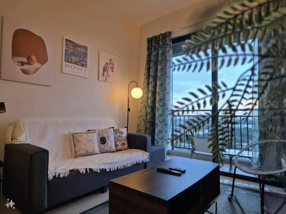 Cozy Nostalgia 2 Rooms 4 Pax - 15 Min To Jb Town Johor Bahru 0*,  Malaysia