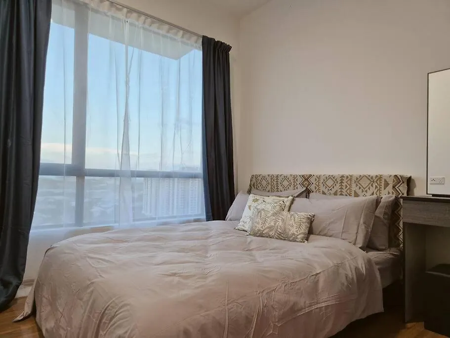 Cozy Nostalgia 2 Rooms 4 Pax - 15 Min To Jb Town Johor Bahru